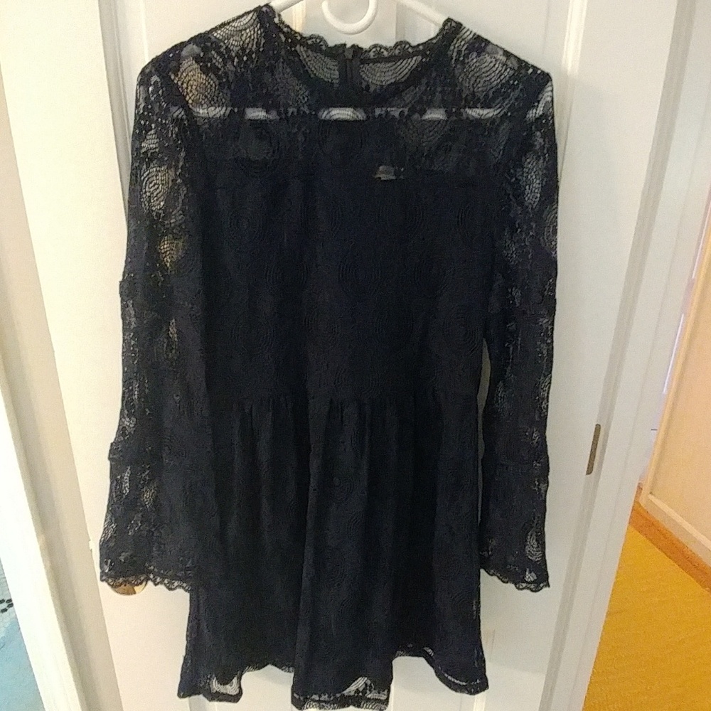 Darling lace bell sleeve dress